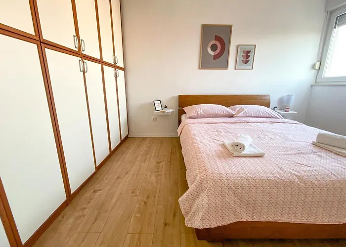 Rj's Apartment Split